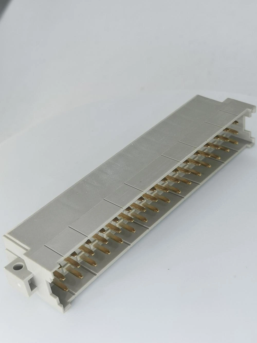 DIN41612 Right Plug High Current Connectors 48 Positions