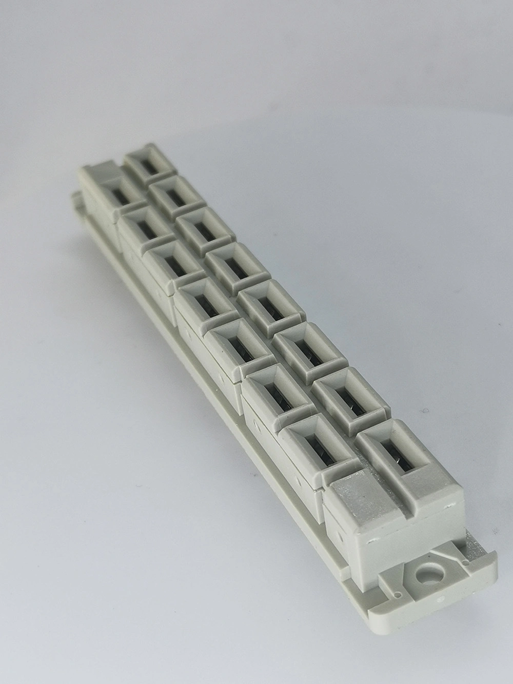 Vertical Female H15 Type High Power DIN41612 Connectors