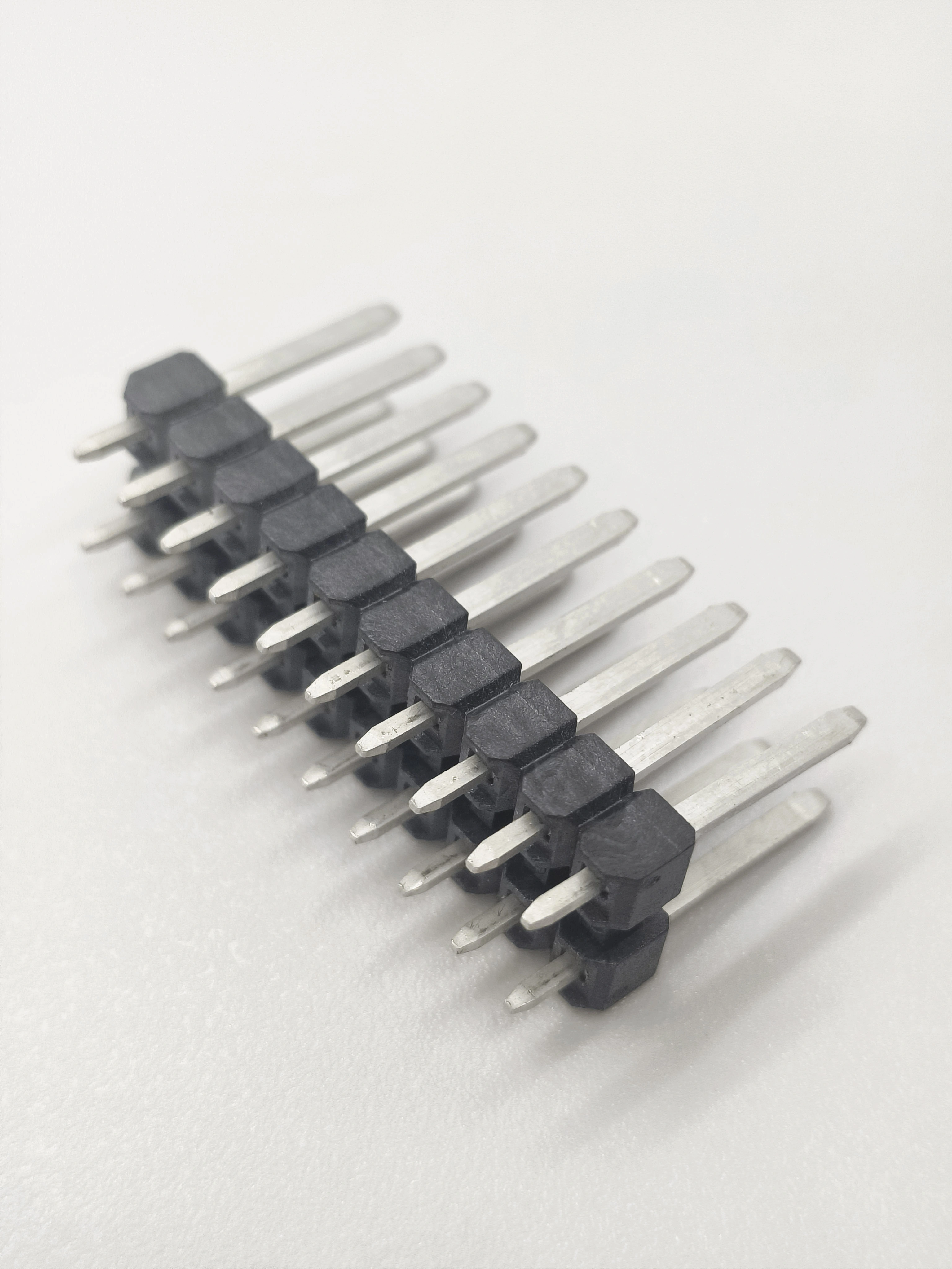 3.5mm 20PIN Automotive Pin Header Dual Row Straight Dip Type