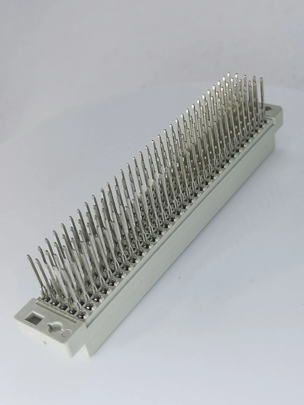 160P Vertcal Solder Type E Female DIN 41612