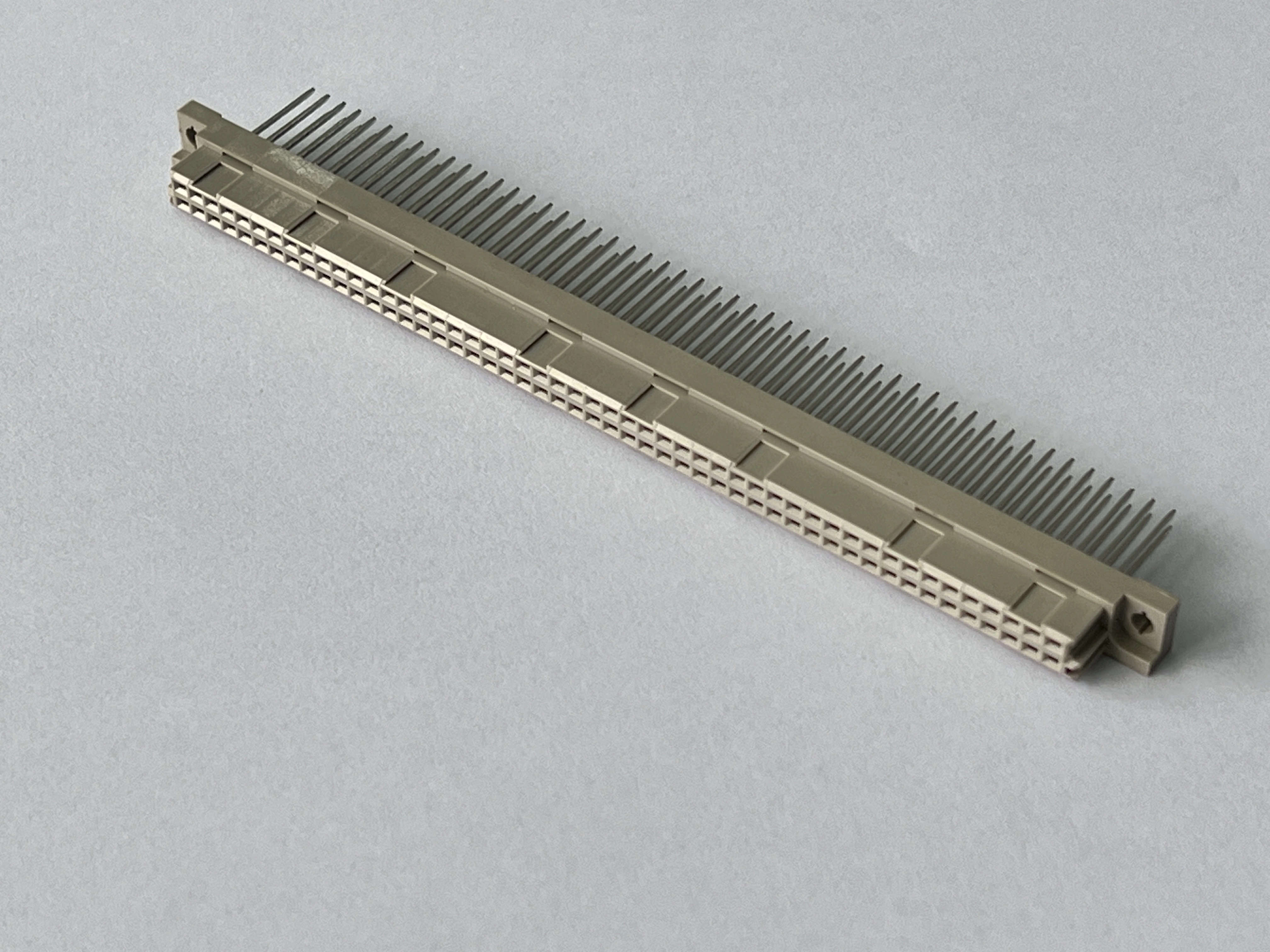 DIN 41612 Vertical Female Type B Connectors 100 Positions