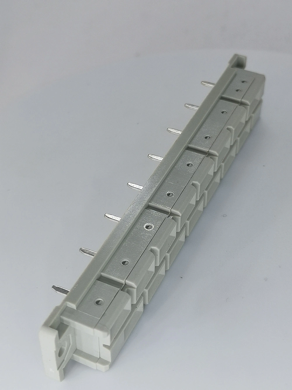 Vertical Female H15 Type High Power DIN41612 Connectors