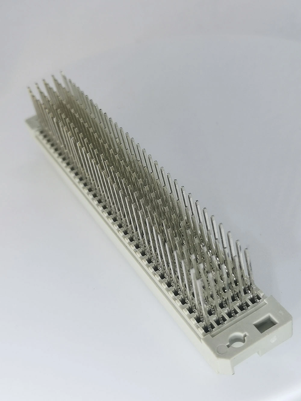 160P Vertcal Solder Type E Female DIN 41612